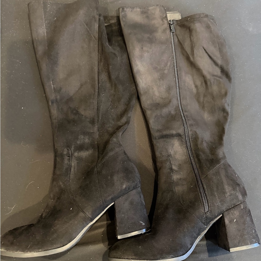 Elegant Black Knee-High Women's Boots